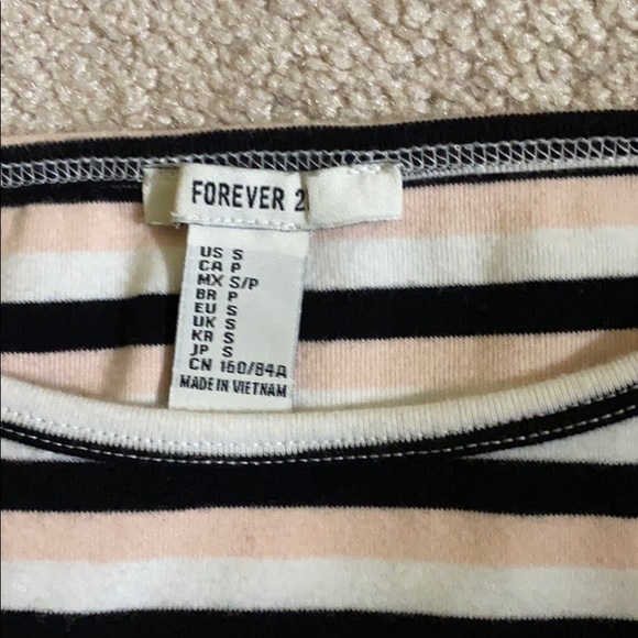 Striped crop top - Picture 2 of 3